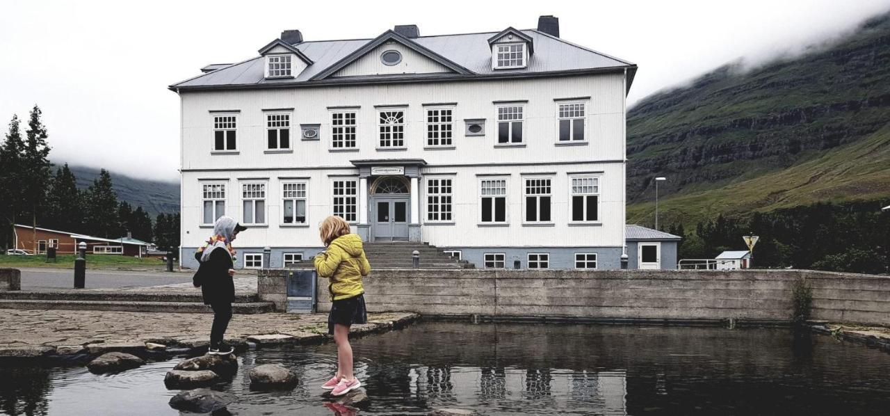 Hafaldan HI Hostel - Harbour Building Seydisfjordur Exteriör bild